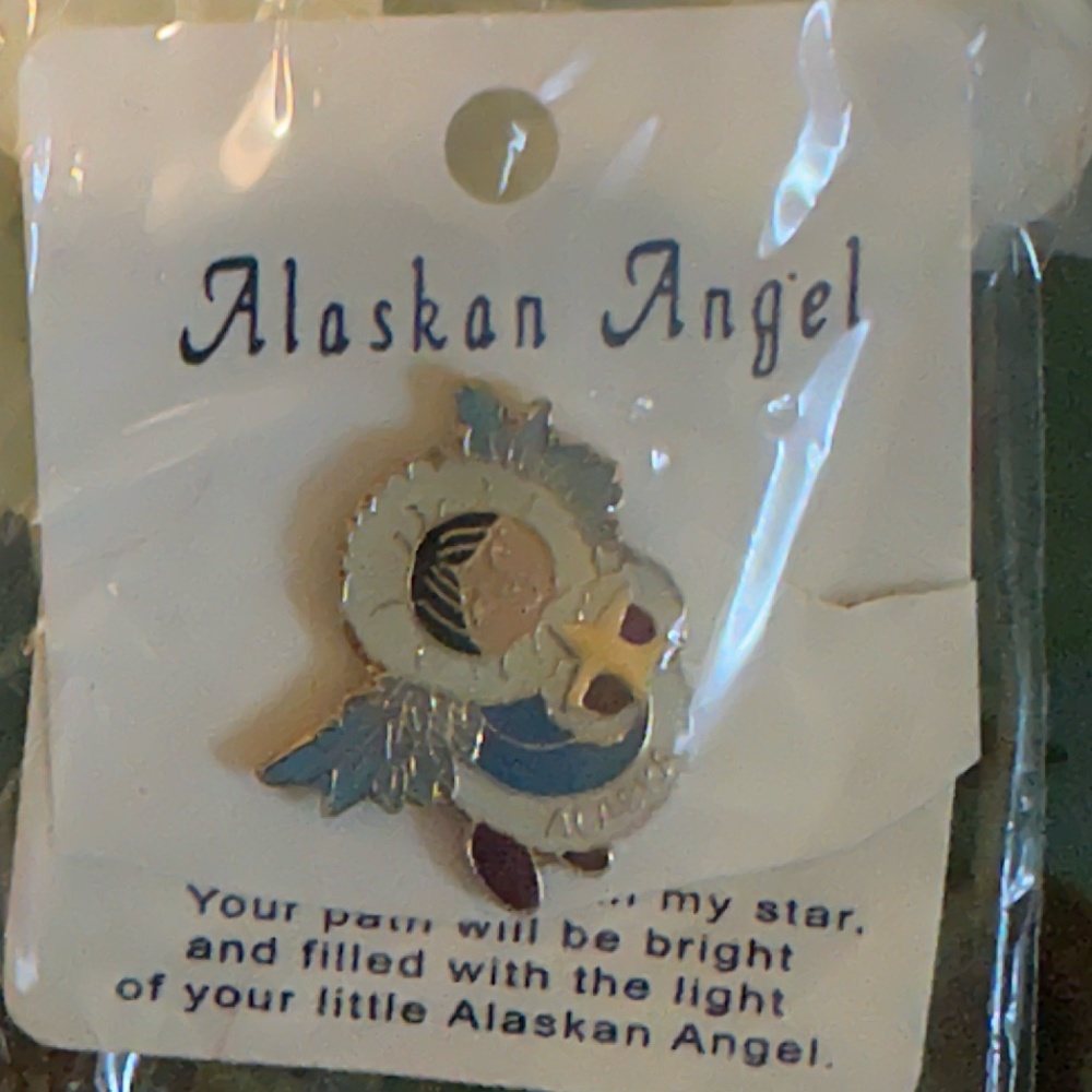 Vintage Alaskan Angel Souvenir Lapel Pin (NIP)